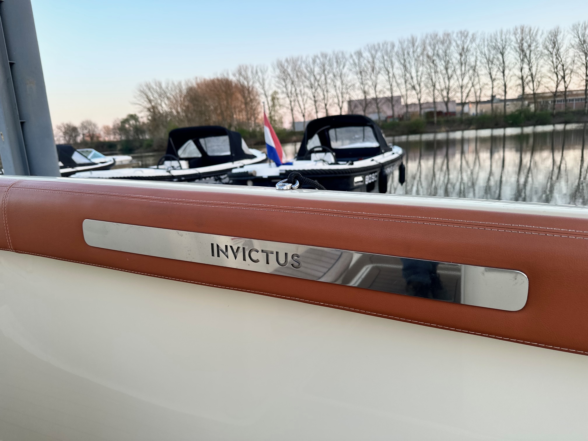 Invictus 240 FX foto: 11