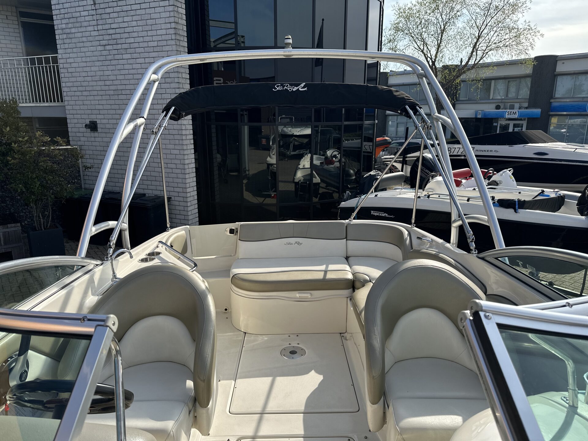 Sea Ray 240 Sundeck foto: 26