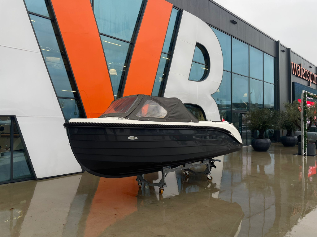 Oudhuijzer 568 Tender Occasion foto 2