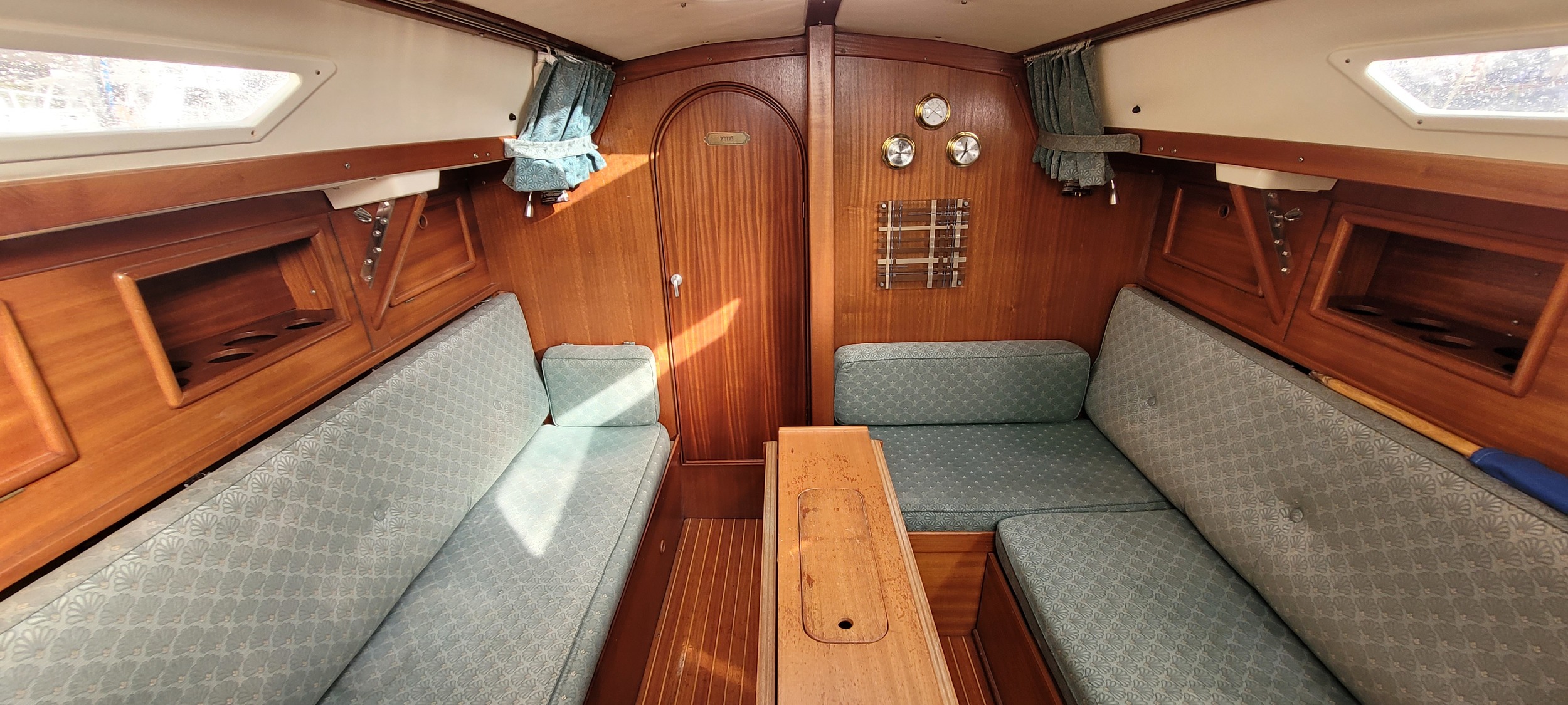 Bavaria 890 foto: 15