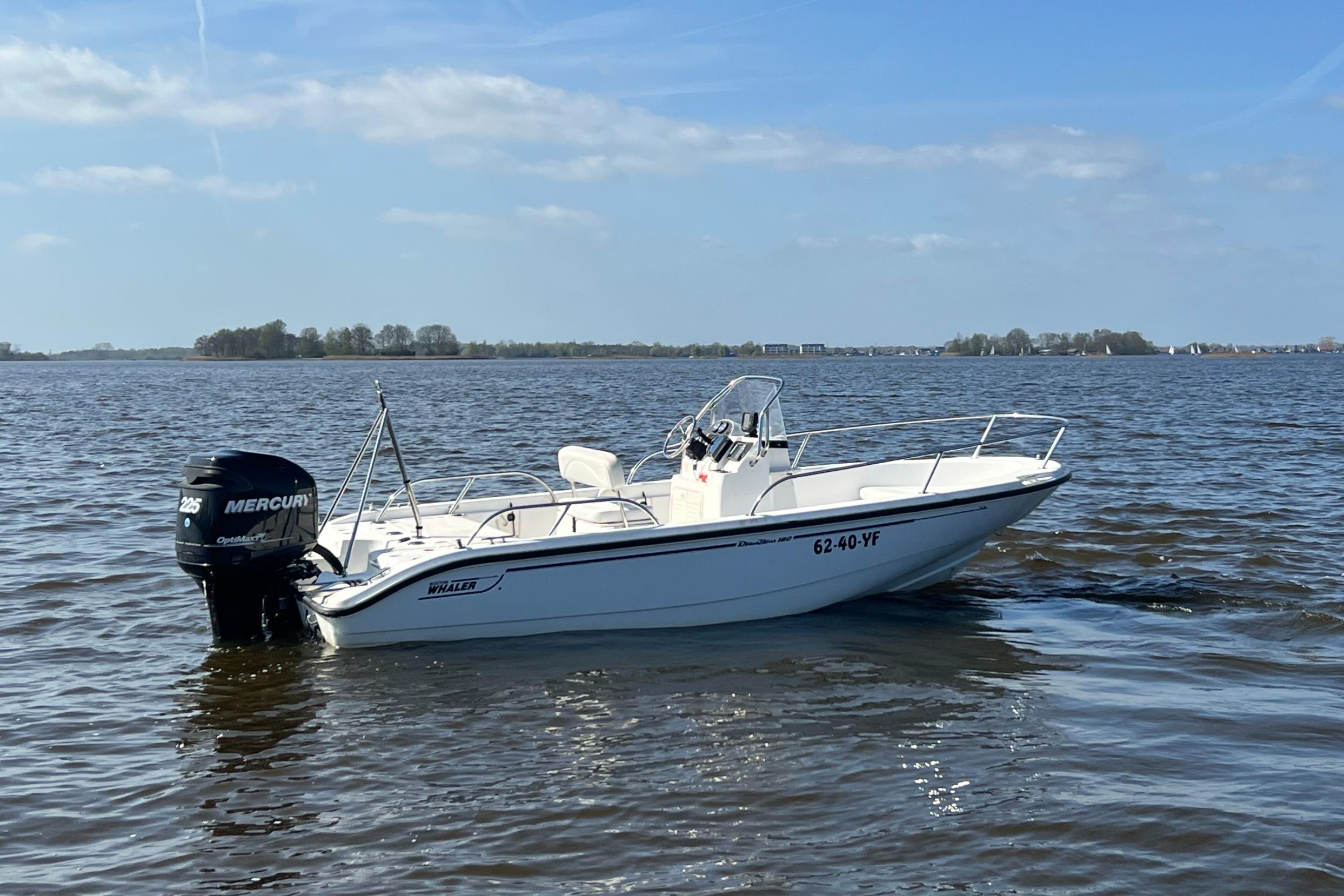 Boston Whaler 180 Dauntless