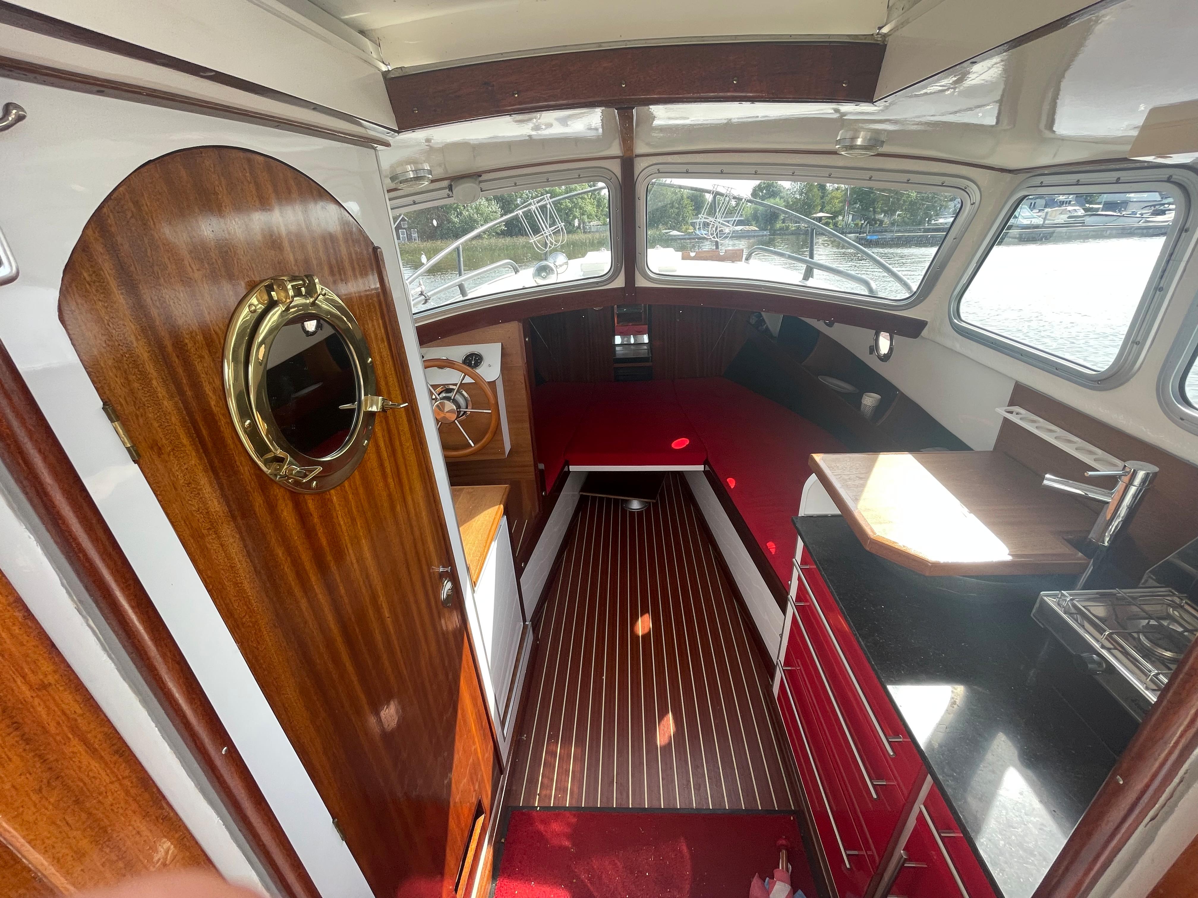 ONJ Spurt Loodsboot Cabinsloep 760 foto: 10
