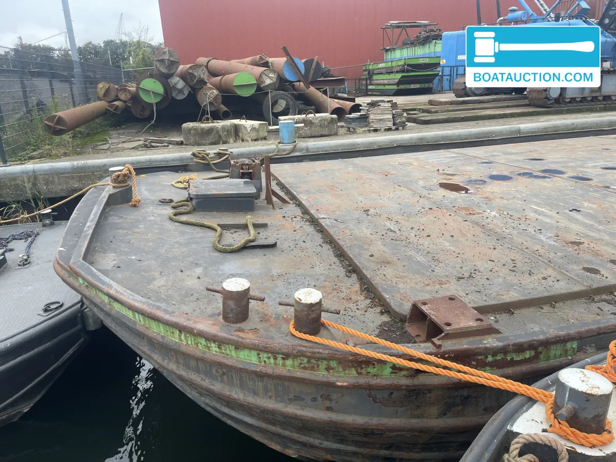 Dekschuit 1700 foto 5