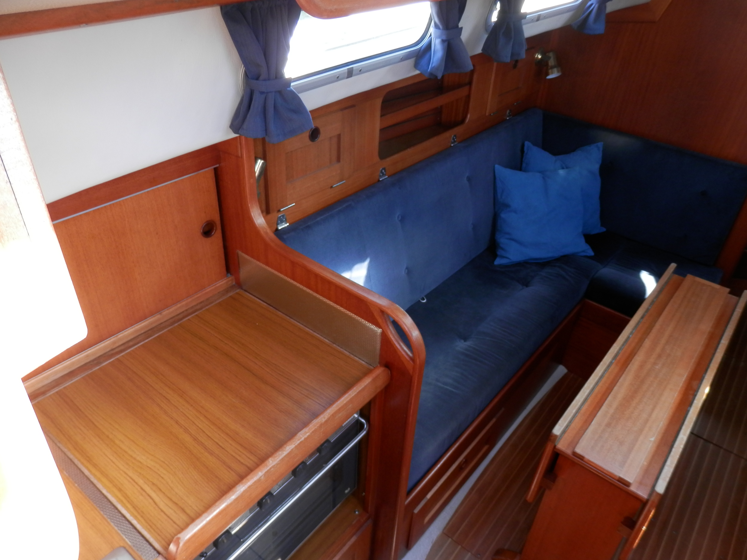 Hallberg Rassy 29 foto: 22