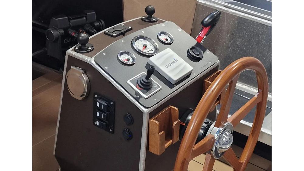VanVossen 600 Tender foto: 8