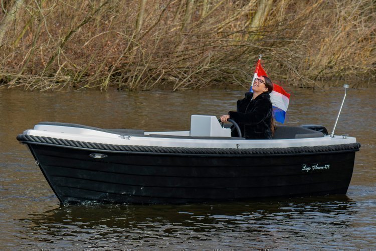 Oud Huijzer 630 Cabine