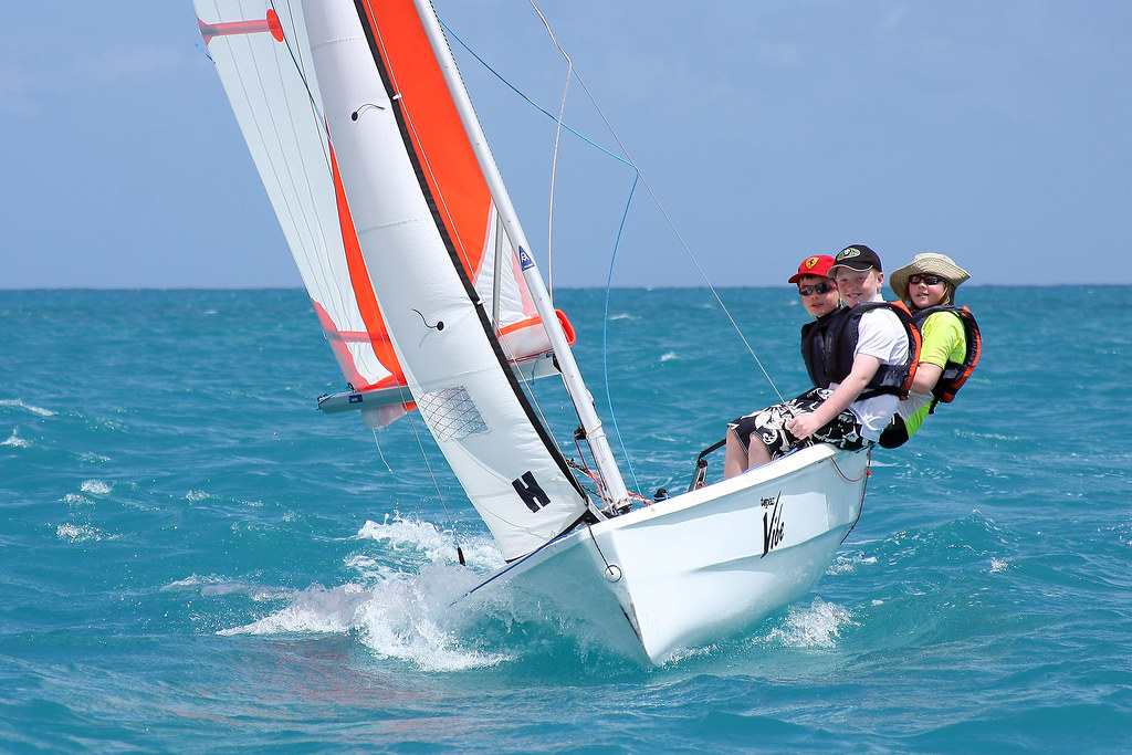 WorldWideSailing Topper Omega 