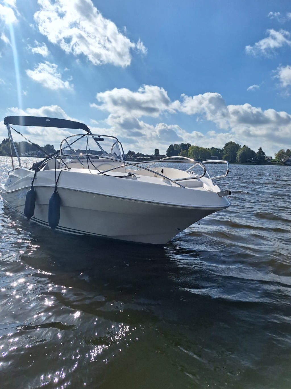 Quicksilver Polyester boten Commander 635 boeg en hekschroef vetus zeer weinig draaiuren foto 5