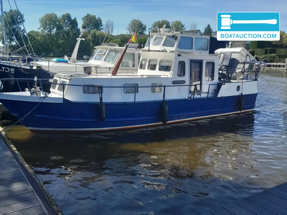 Motorboat 1050 foto 2