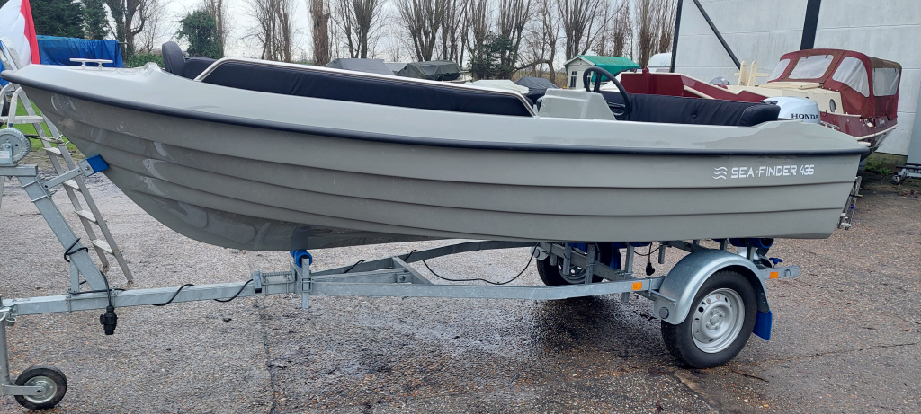Seafinder 435