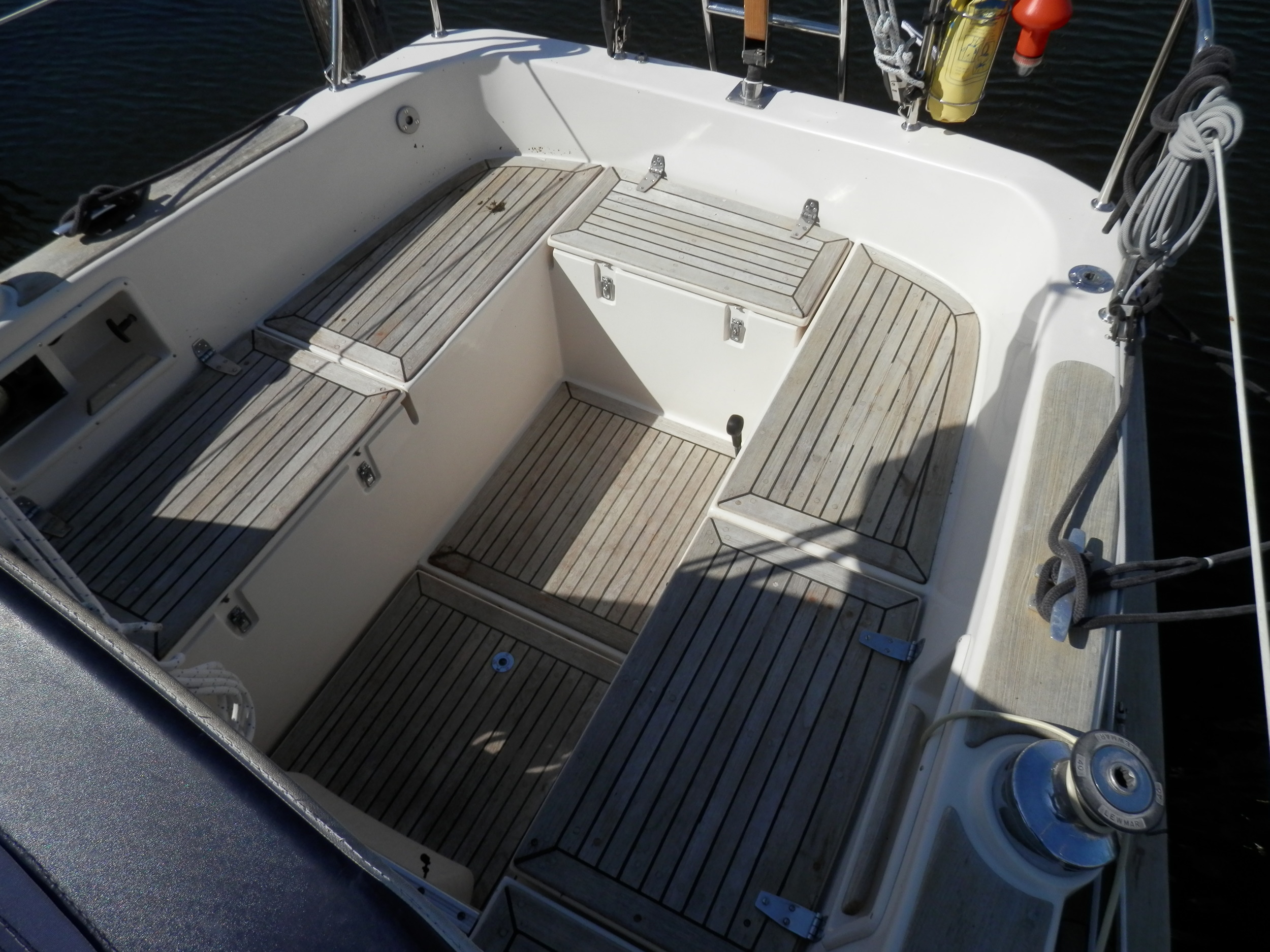 Hallberg Rassy 29 foto: 15