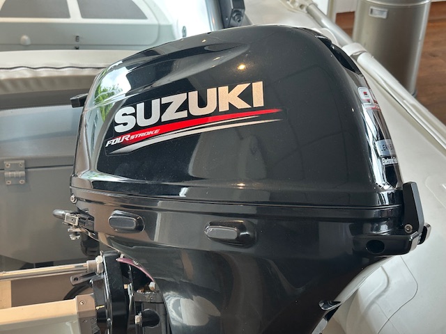 Suzuki (NIEUW) 9.9PK 4-Takt Elektrisch- en handstart (Kortstaart) hoofdfoto: 1