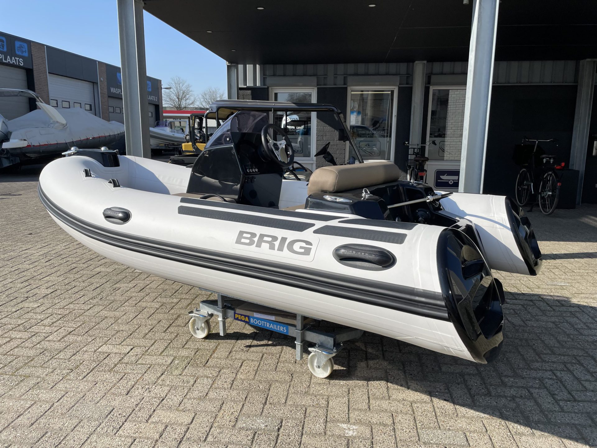 Brig Eagle 3.5