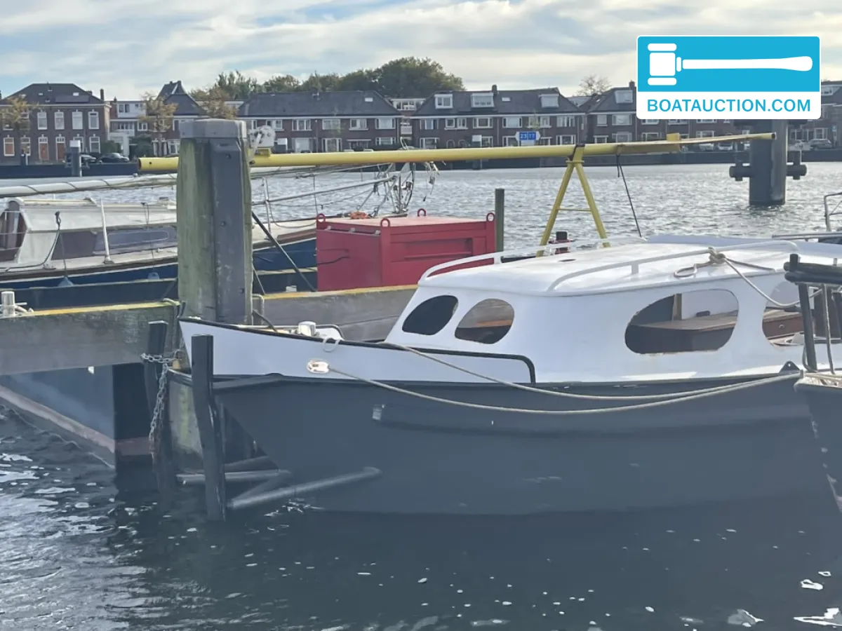 Motorboot 650 foto 1