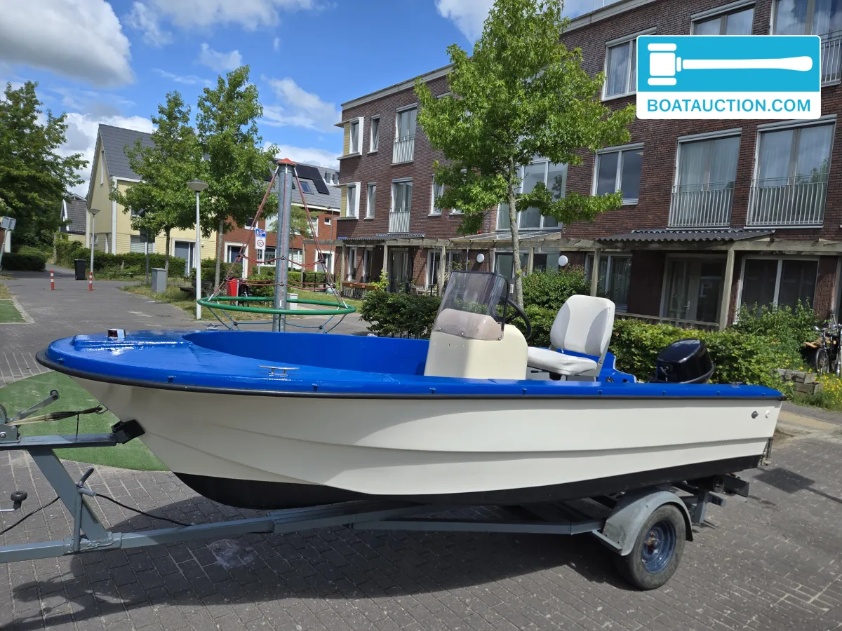 Dekschuit 2600