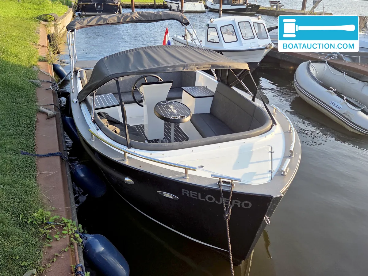 Maxima 630 tender foto 1