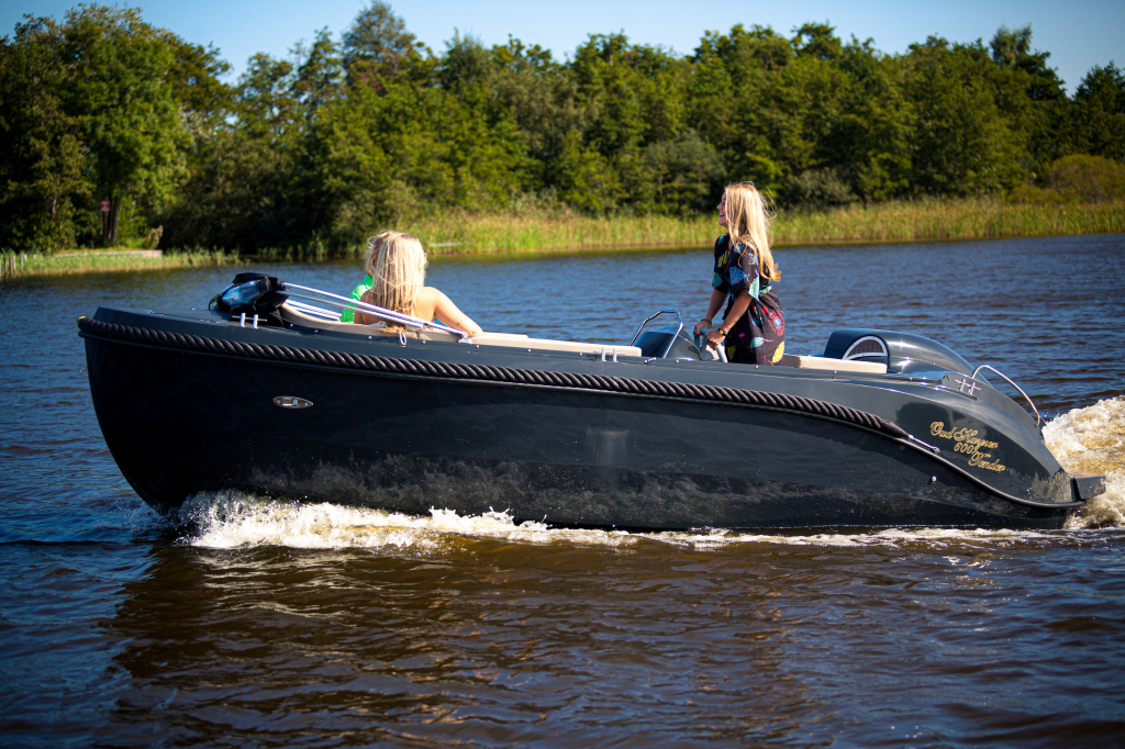 Oud Huijzer 600 Tender foto 4