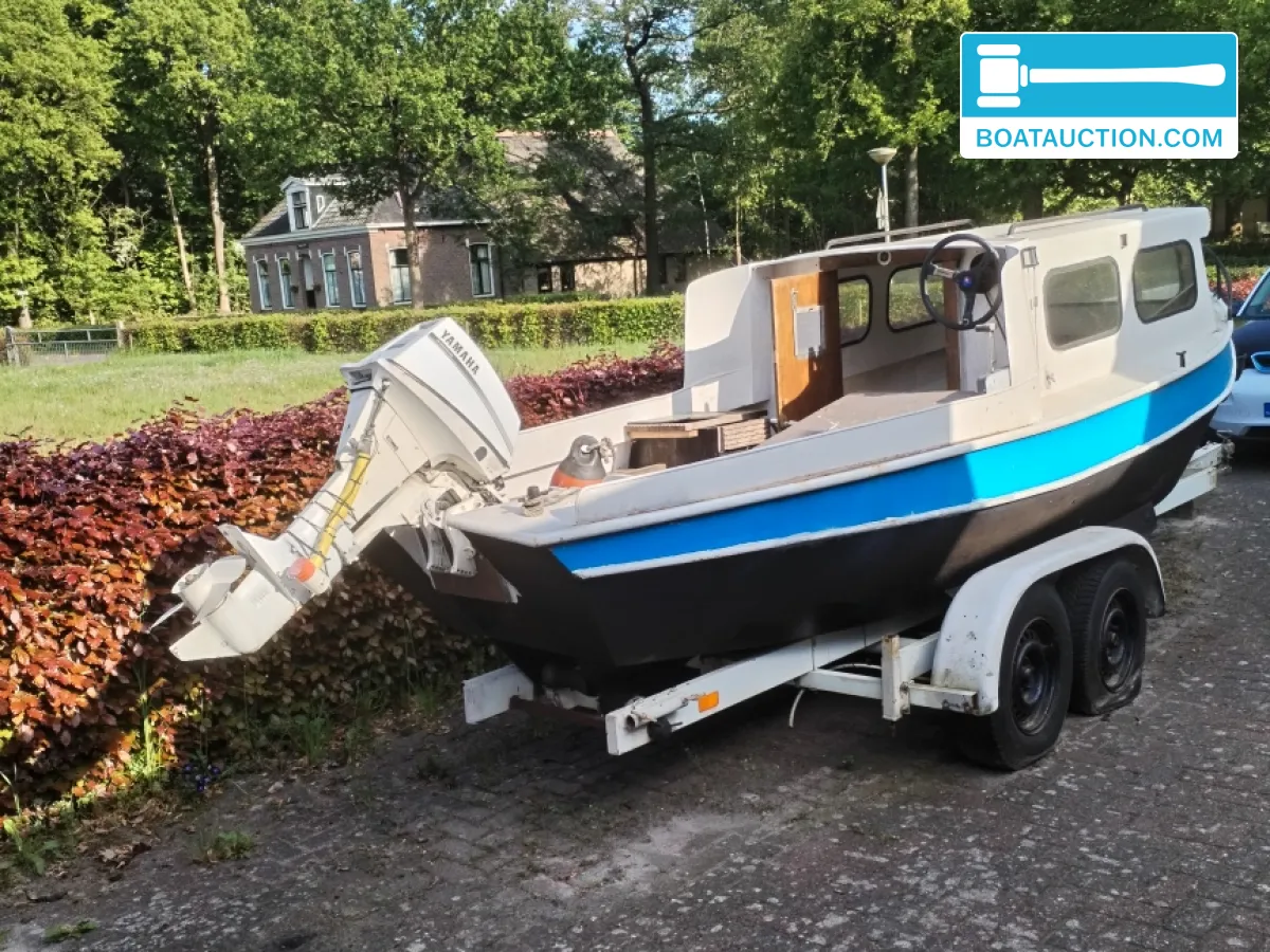 Open Boat 600