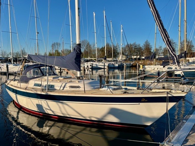 Hallberg Rassy 29