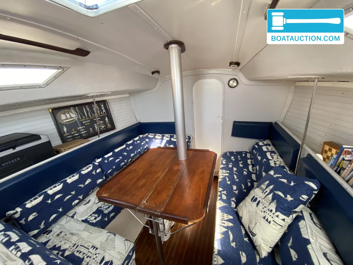 Beneteau First 32 foto: 9