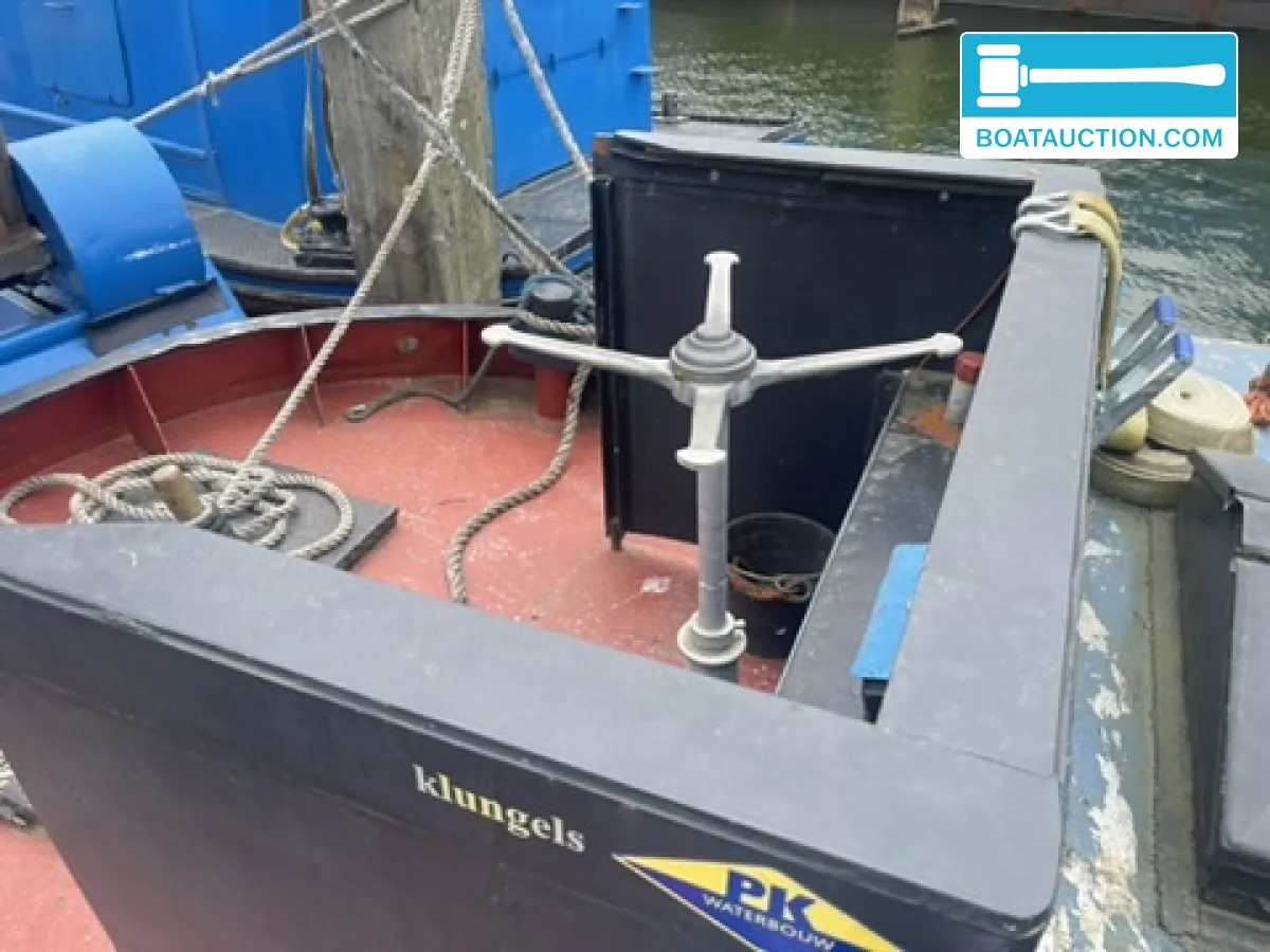 Drijfvuil boat 840 foto: 12