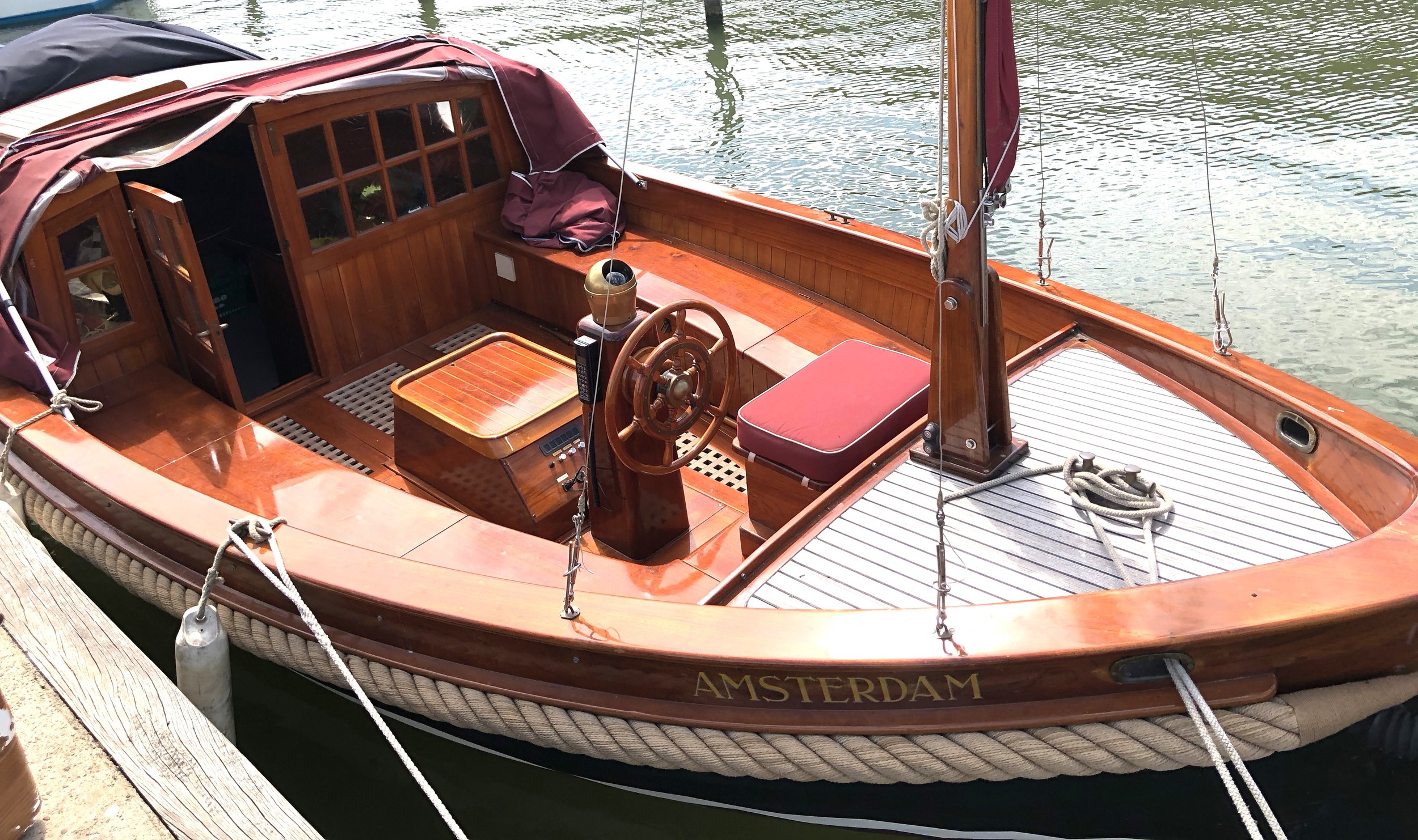 Scherpel Kajuitsloep Teak/ Mahonie foto 1