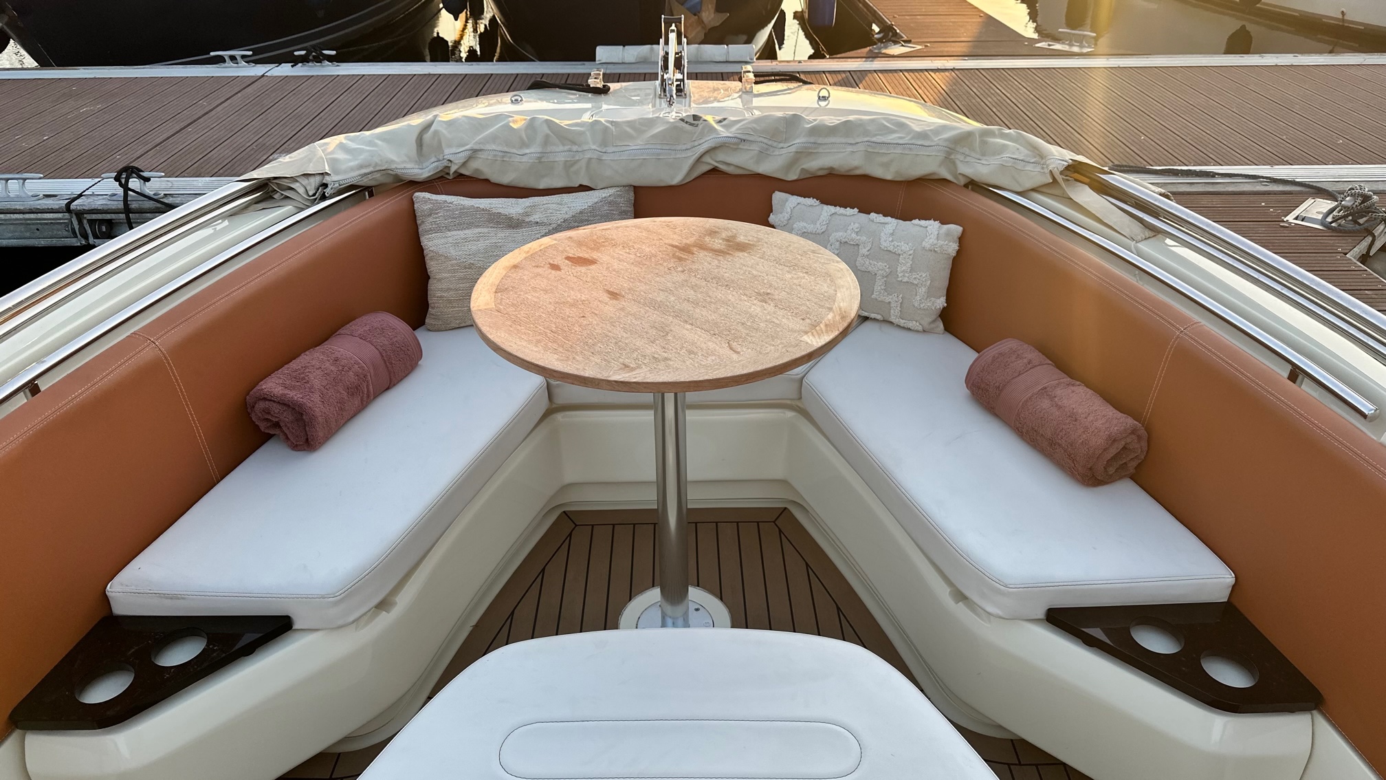 Invictus 240 FX foto: 24