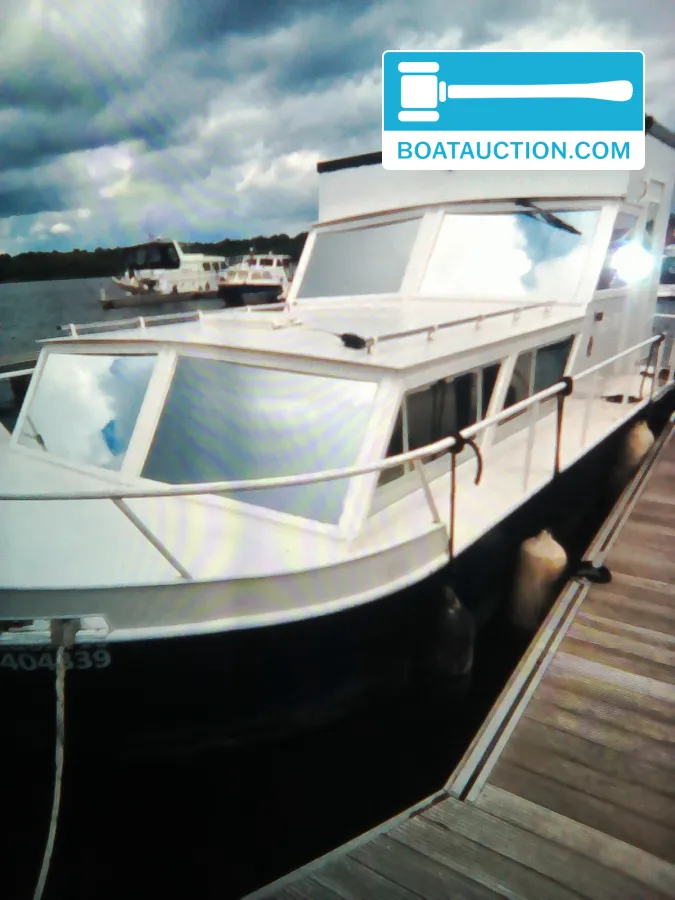 Motorboot 900 foto 2