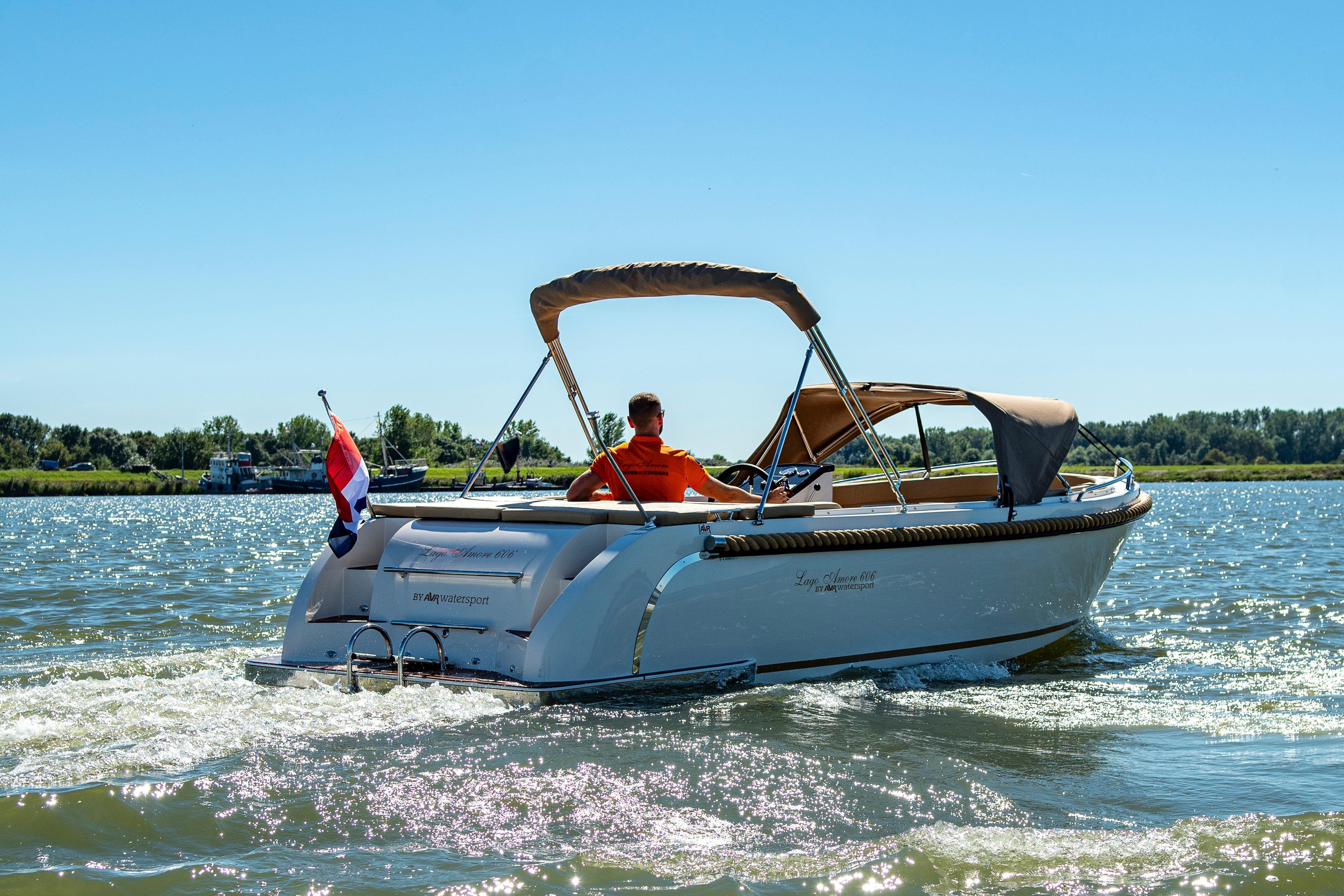 Lago Amore 606 Tender foto 3