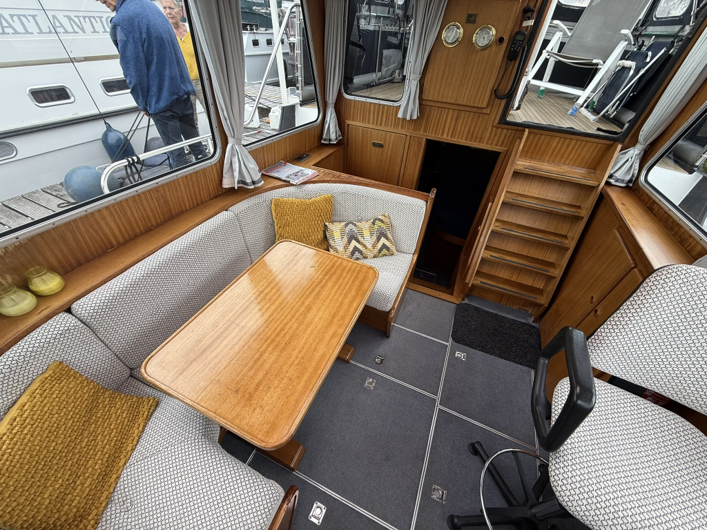 Linssen Sturdy 35   Classic foto: 18