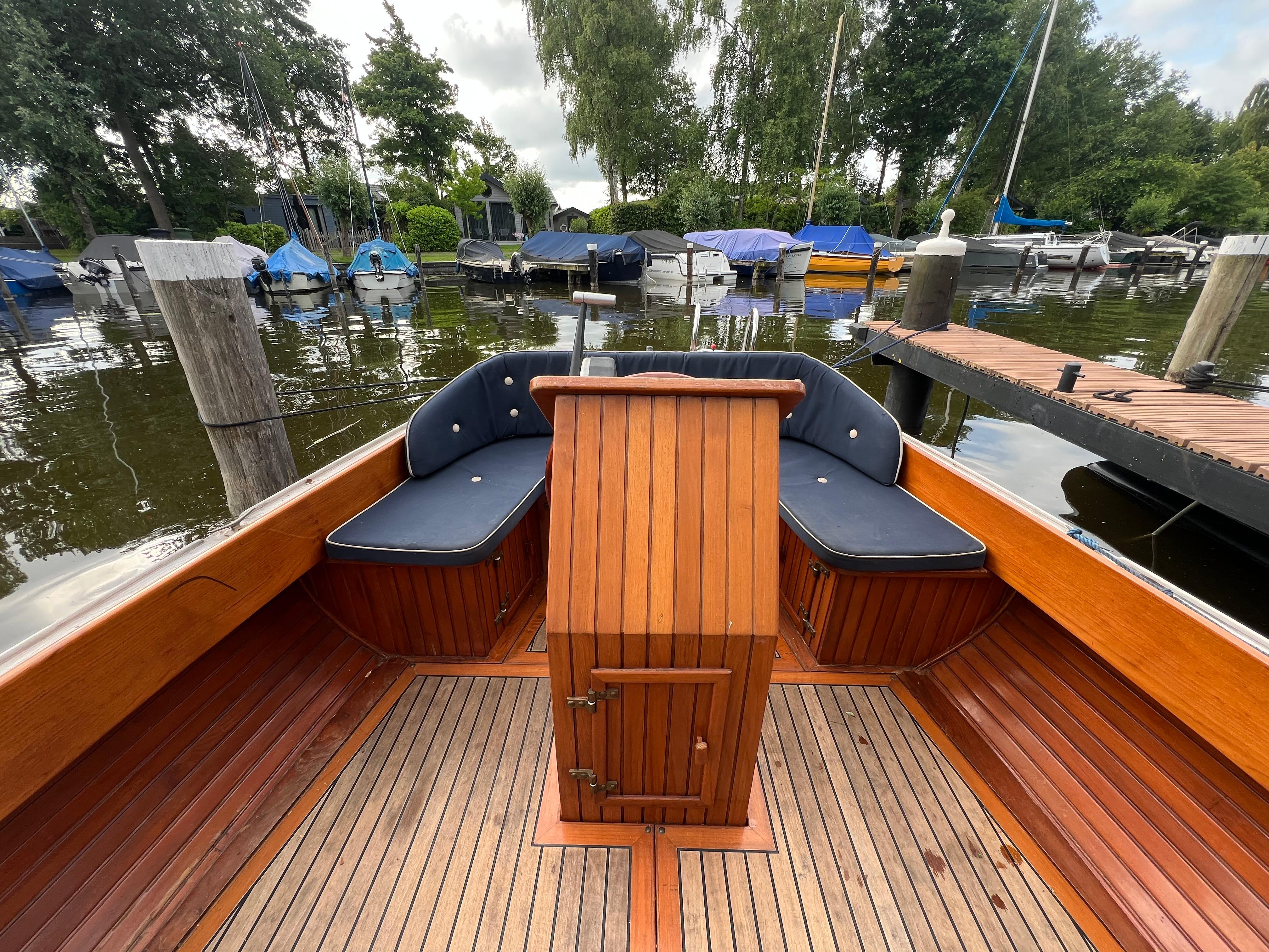 Antaris 770 Sloep foto: 14