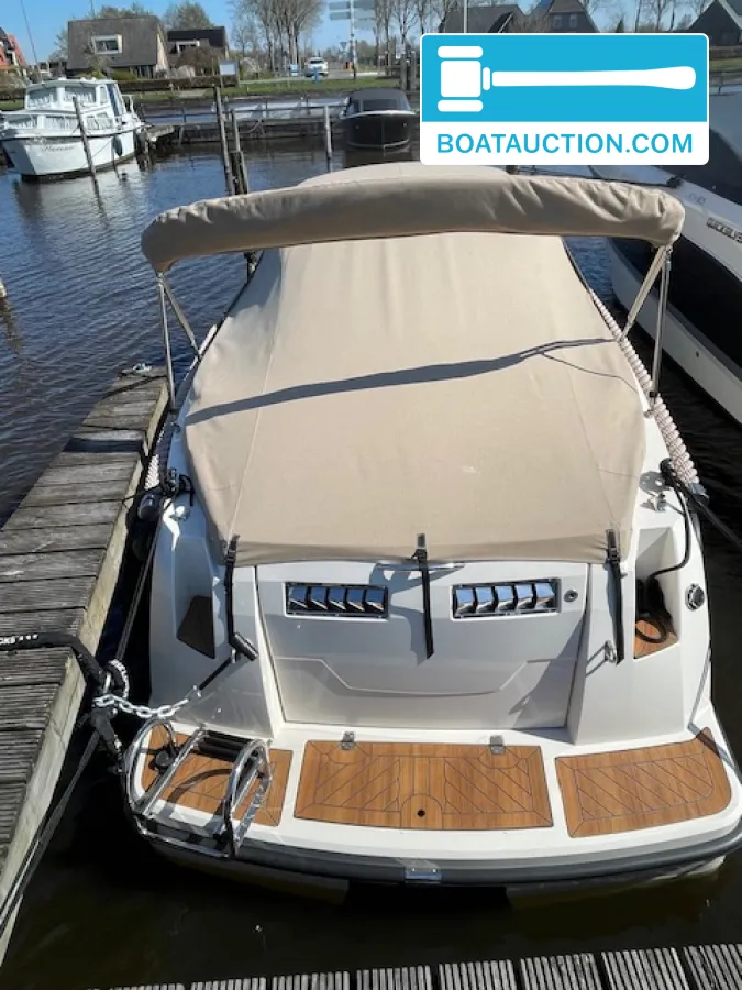 Corsiva 650 tender