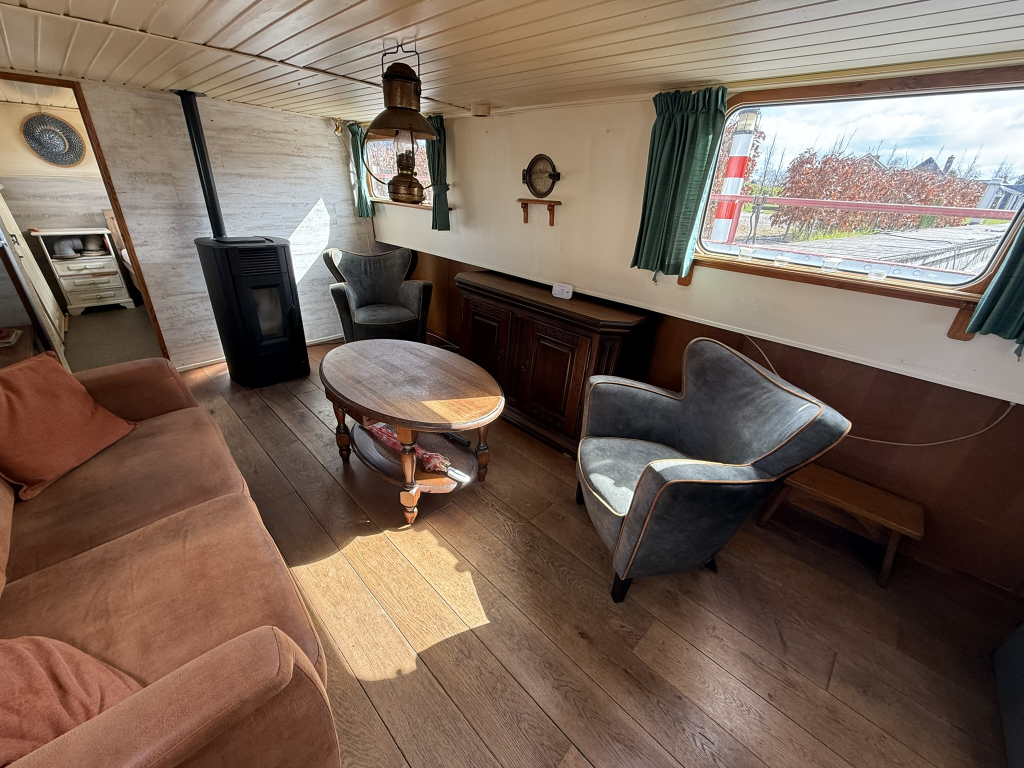 Beurtschip  Res Nova foto: 21