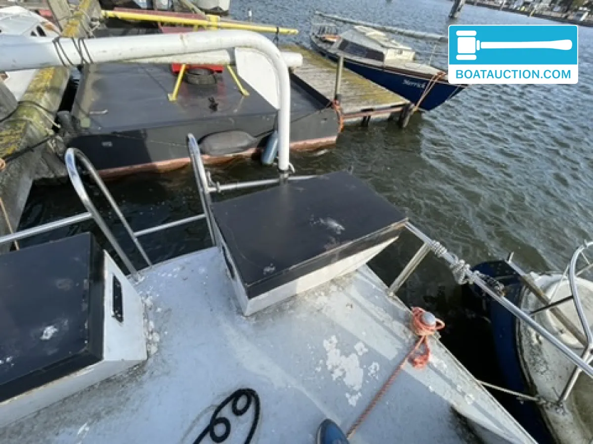 Motorboat 800 foto 4