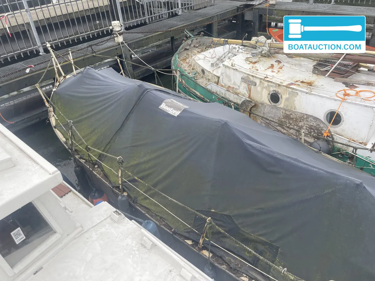 Motorboat 700 foto 5