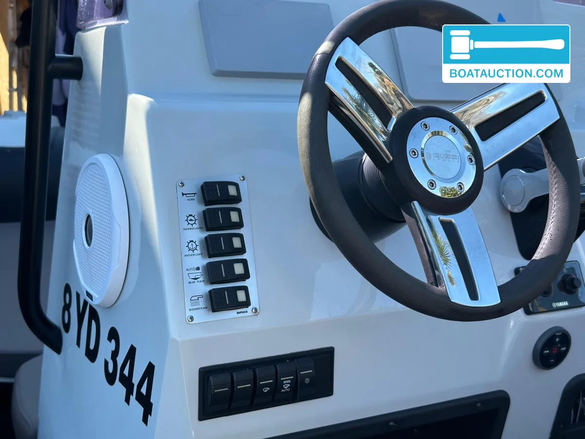 Brig Navigator 700 foto 4