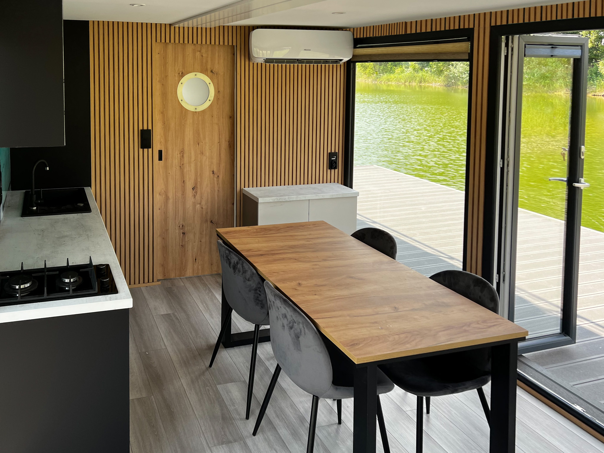 Shogun Mobile Houseboat foto: 33