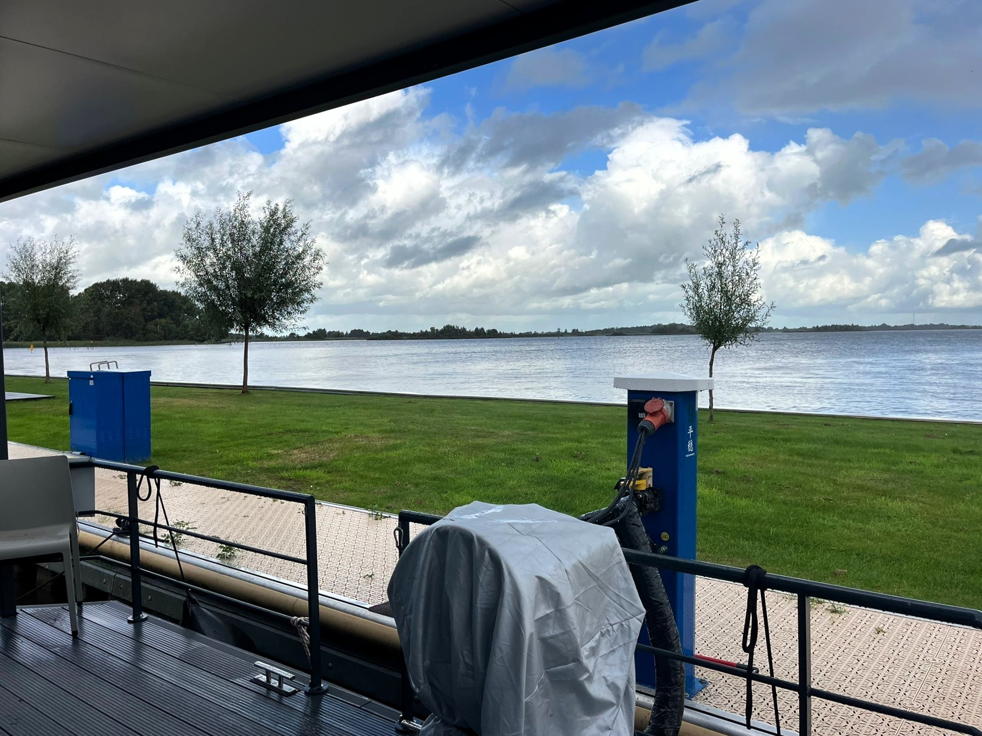Castalia Evt. Met Koopligplaats Special Houseboat 1460 X 500 foto 5