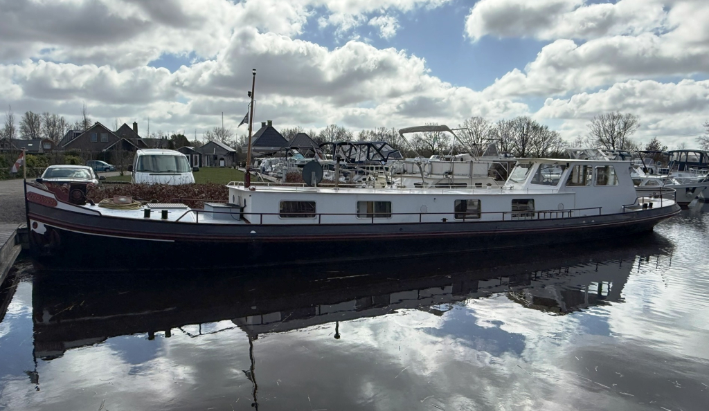 Beurtschip  Res Nova foto: 10
