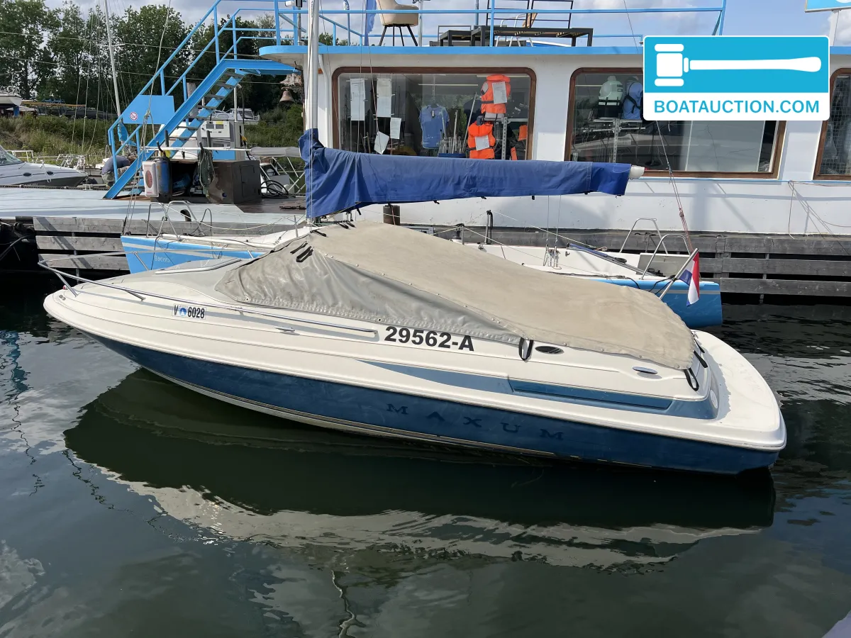 Maxum 2100 SC foto 2