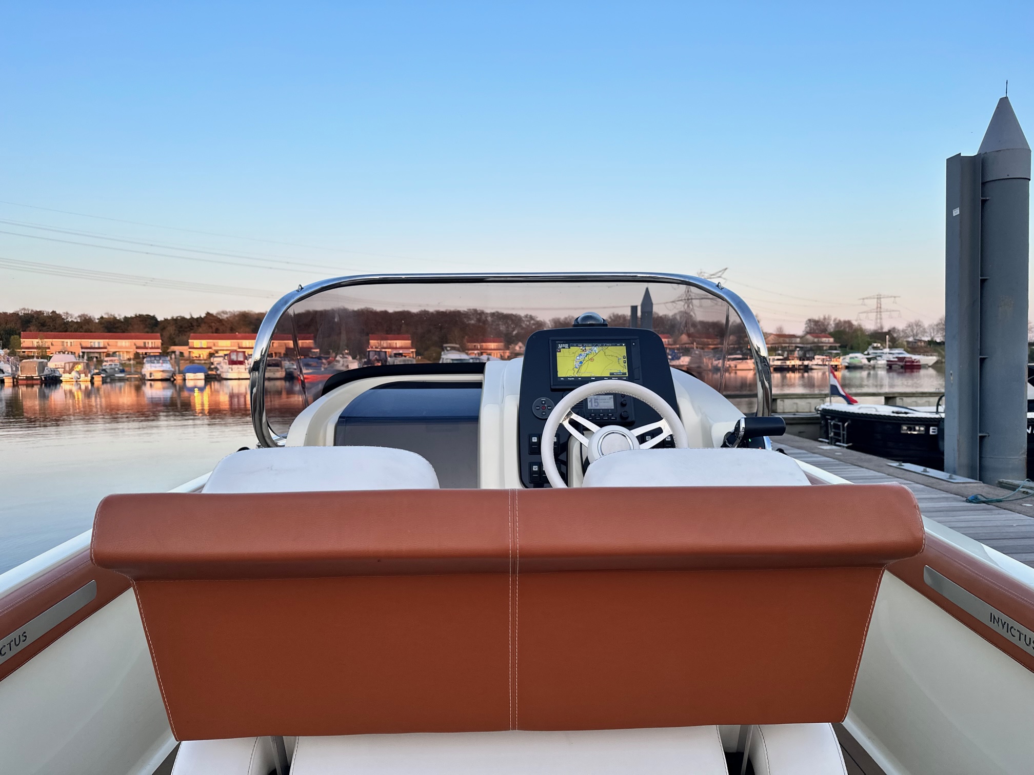 Invictus 240 FX foto: 18