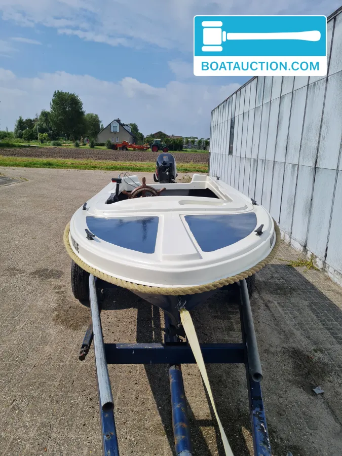 Speedboat 330 foto: 23
