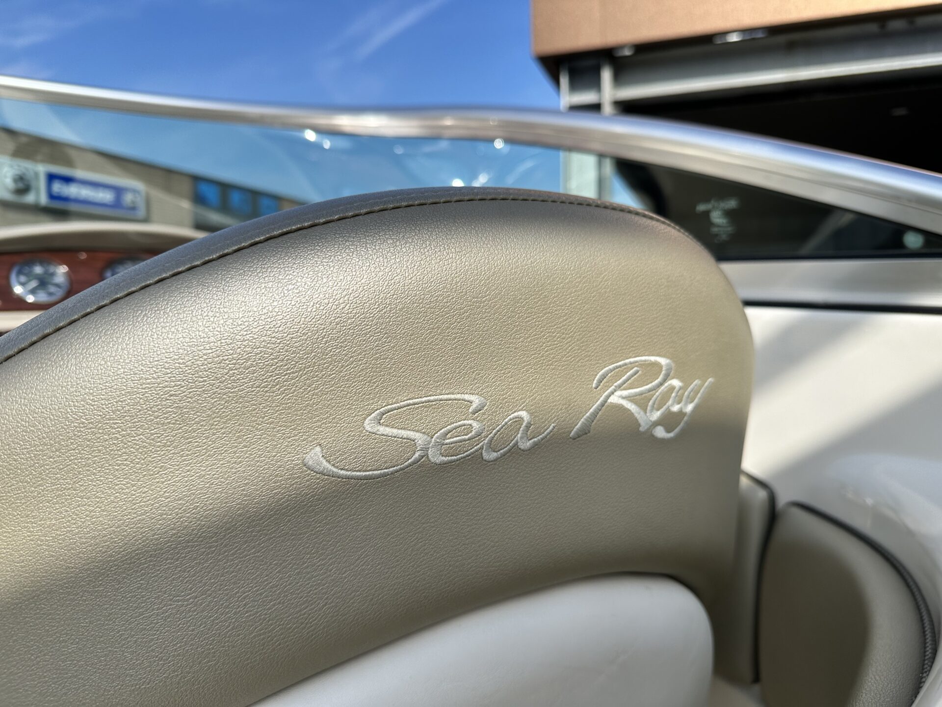 Sea Ray 240 Sundeck foto: 10