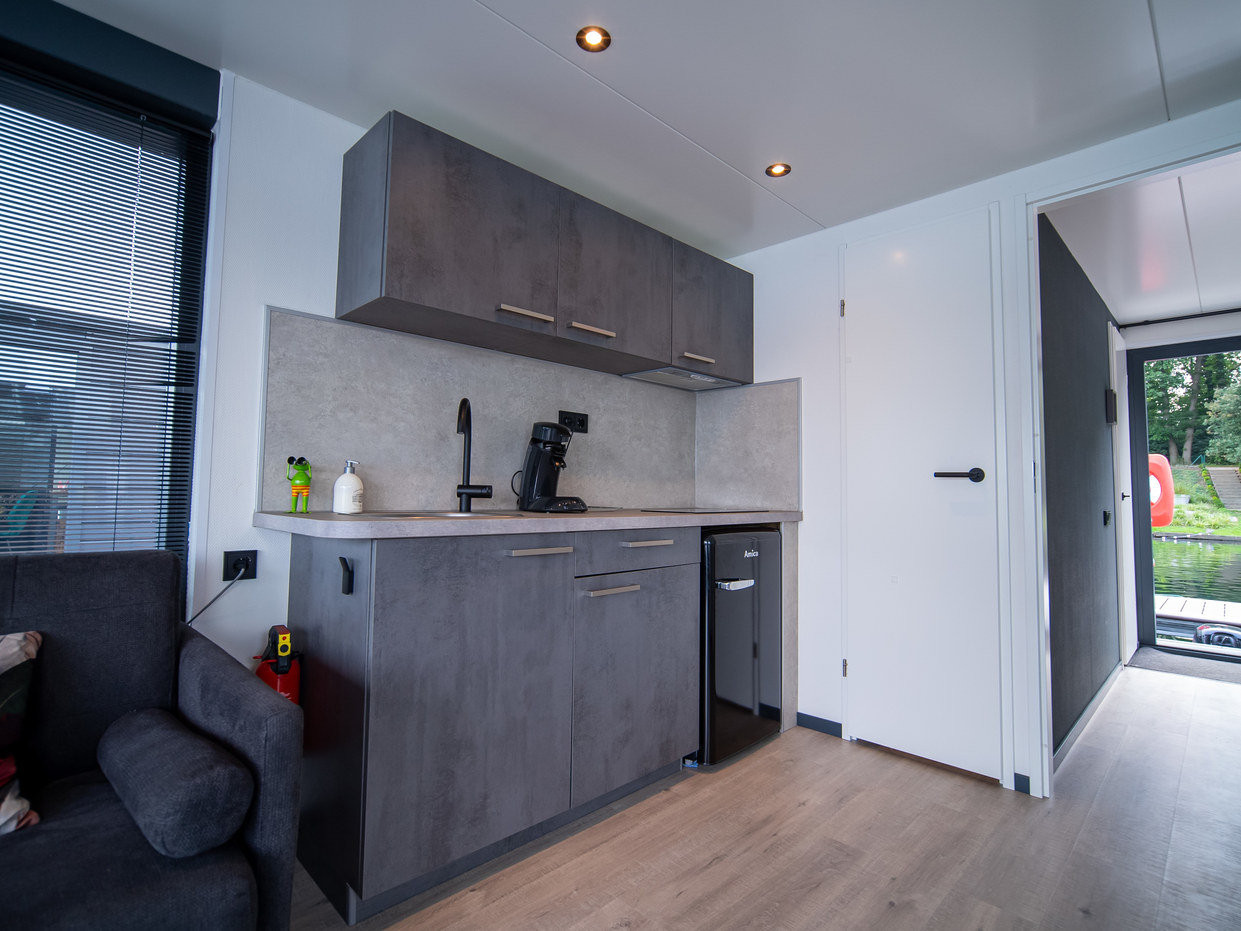 Havenlodge Melite Houseboat (met Huurligplaats)