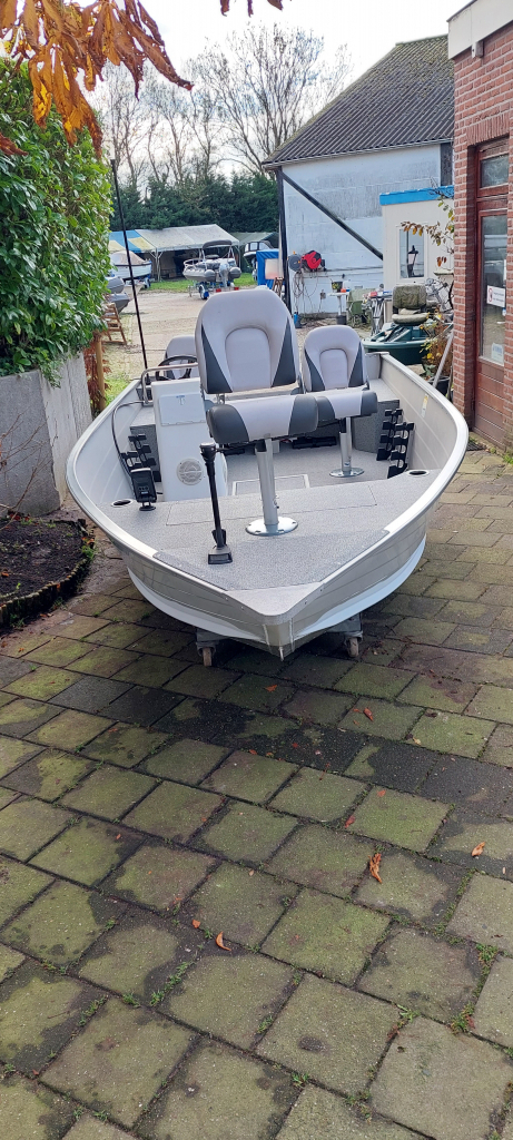 Smokercraft Patriot 16 DLX foto: 10