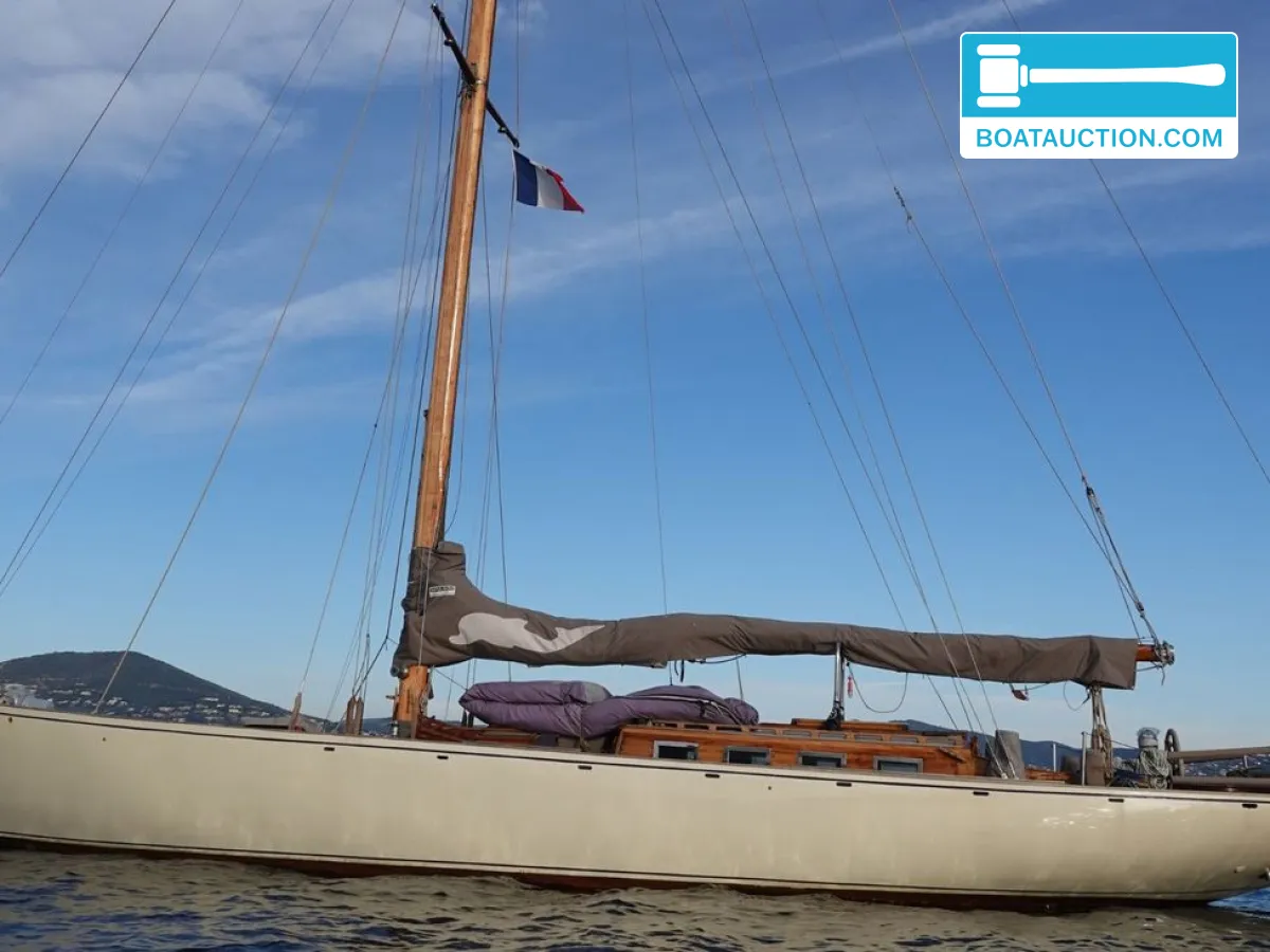 Race Bermudian Cutter