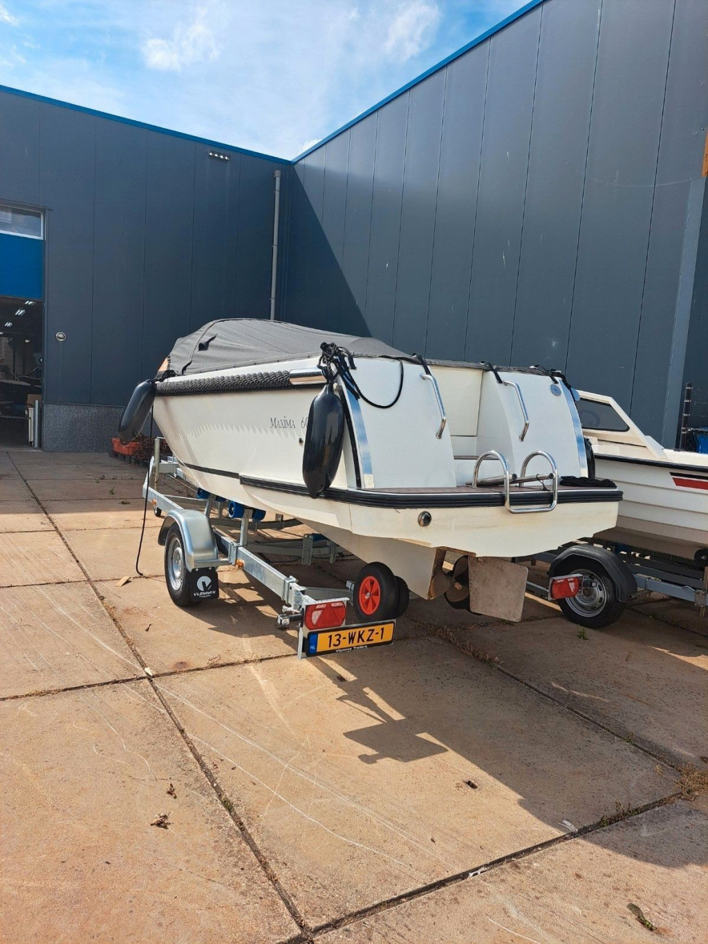 Maxima 600i diesel