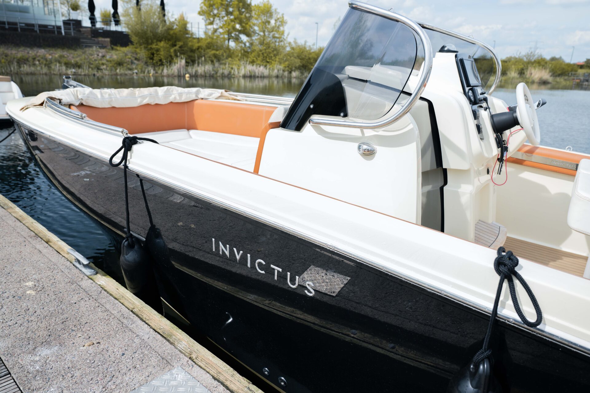 Invictus 240 FX foto: 6