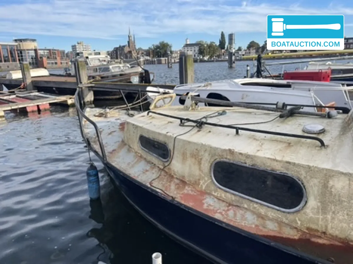 Motorboat 600 foto 3