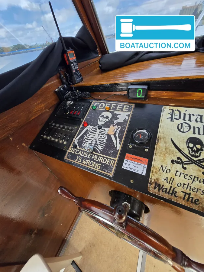 Motorboot 900 foto 4